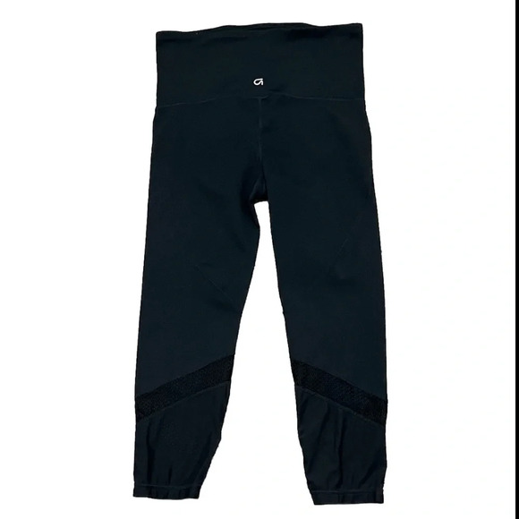 gapfit maternity Black High Rise Crop Legging XS sporty Athleisure Goth Outdoor - Picture 2 of 8
